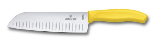 Coltello Santoku verdure cm. 17 con alveole Swiss Classic GIALLO di Victorinox