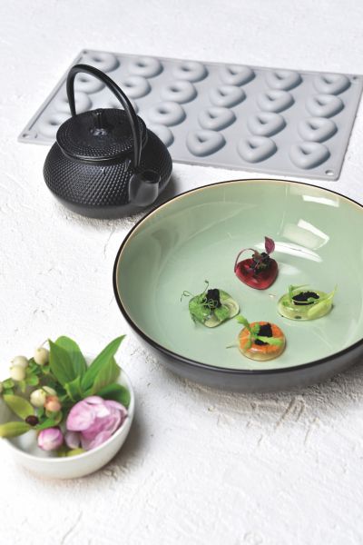 GOURMAND stampo in silicone 300 x 175 mm - 24 impronte ovali 40 x 28 x h 10 mm - quadrato 31 x 31 x h 10 mm, vol. 10 ml